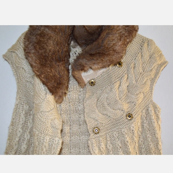 CYNTHIA ROWLEY Knit Sweater Vest Faux Fur Collar Size XS - Picture 8 of 8